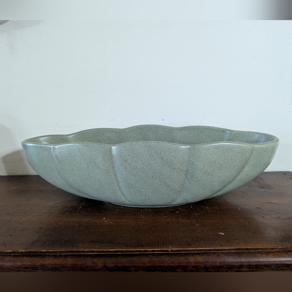 Haeger Pottery Planter Bowl Scalloped Shell MCM Vintage Mid Century Modern Decor